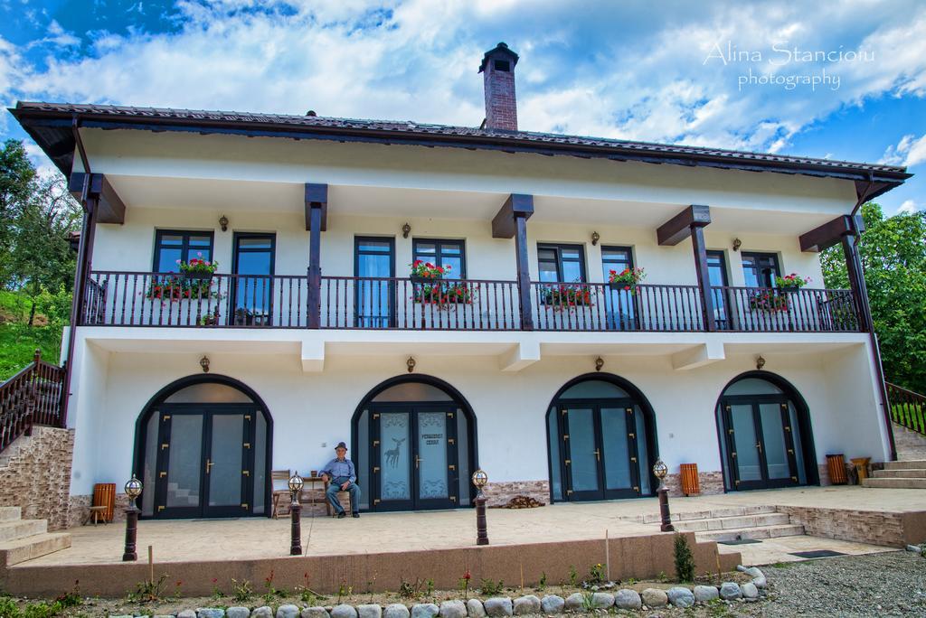 Pensiunea Agroturistica Cerna, Vaideeni, Valcea Exteriör bild